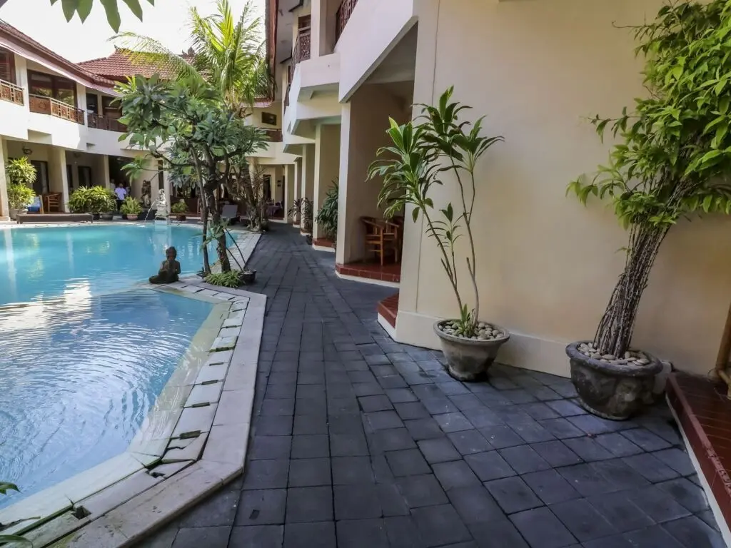 Кута: Nida Rooms Bali Bakungsari Kemboja at Hotel the Flora Kuta Bali