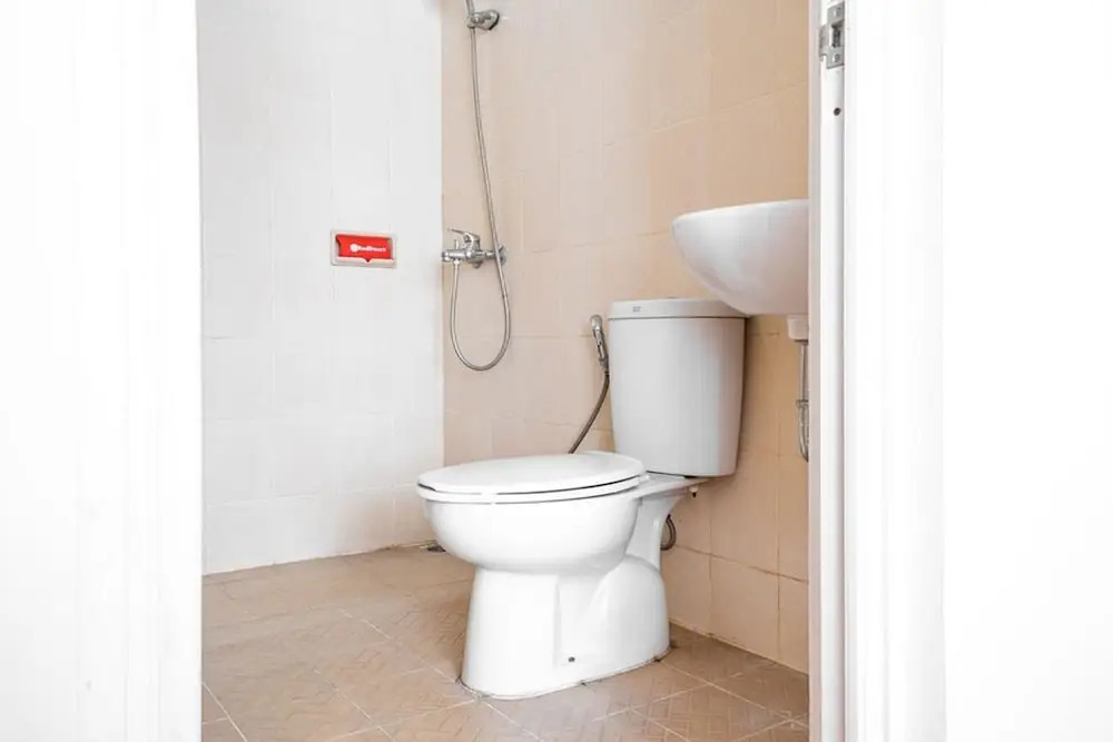 Южный Тангеранг: RedDoorz near Siloam Karawaci 3