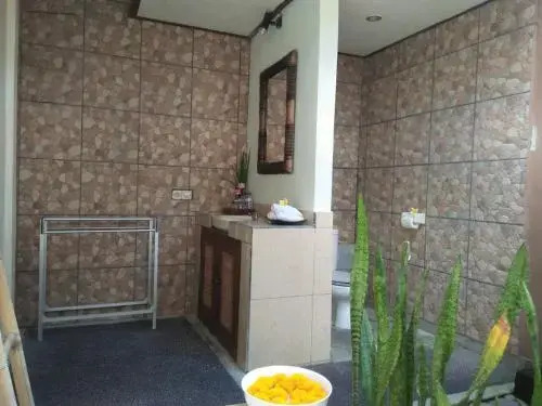 Убуд: Dedik House