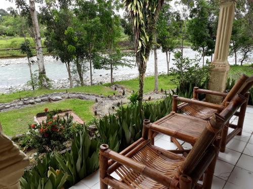 Букит Лаванг: Batu Mandi Guest House Bukit Lawang