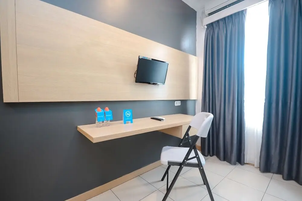 Бандунг: Airy Regol Dewi Sartika 108 A Bandung