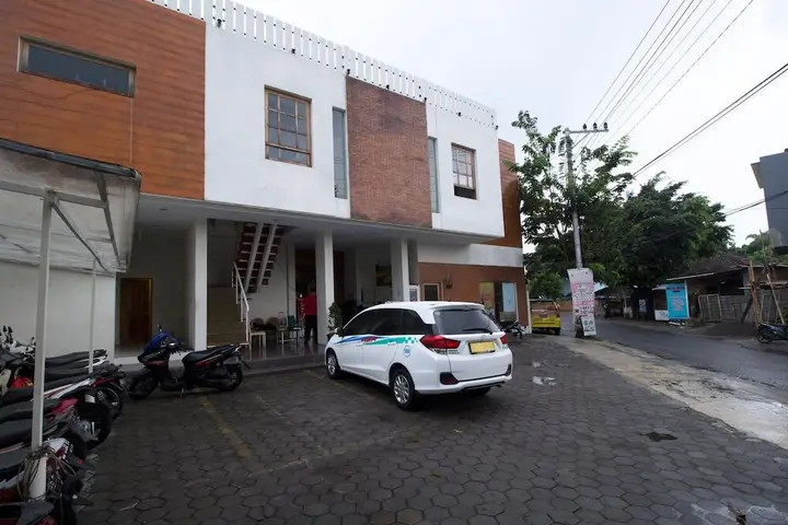 Депок: Airy Syariah Sleman Jembatan Merah 104 Yogyakarta