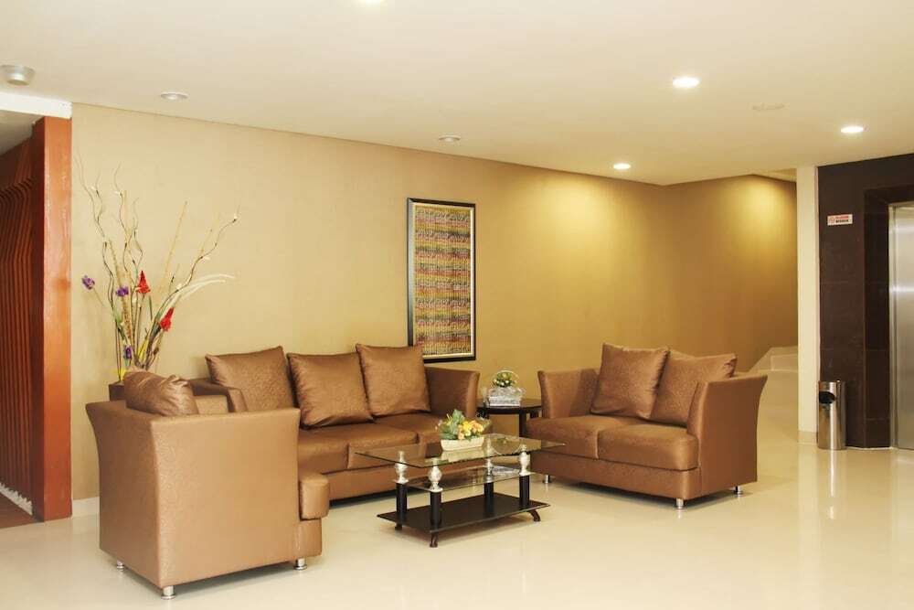 Макассар: Airy Panakkukang Boulevard Topaz F8 Makassar