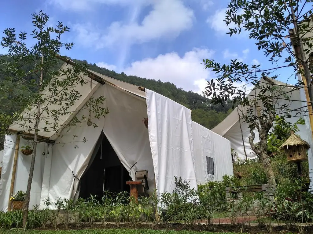 Лембанг: Maribaya Glamping Tent