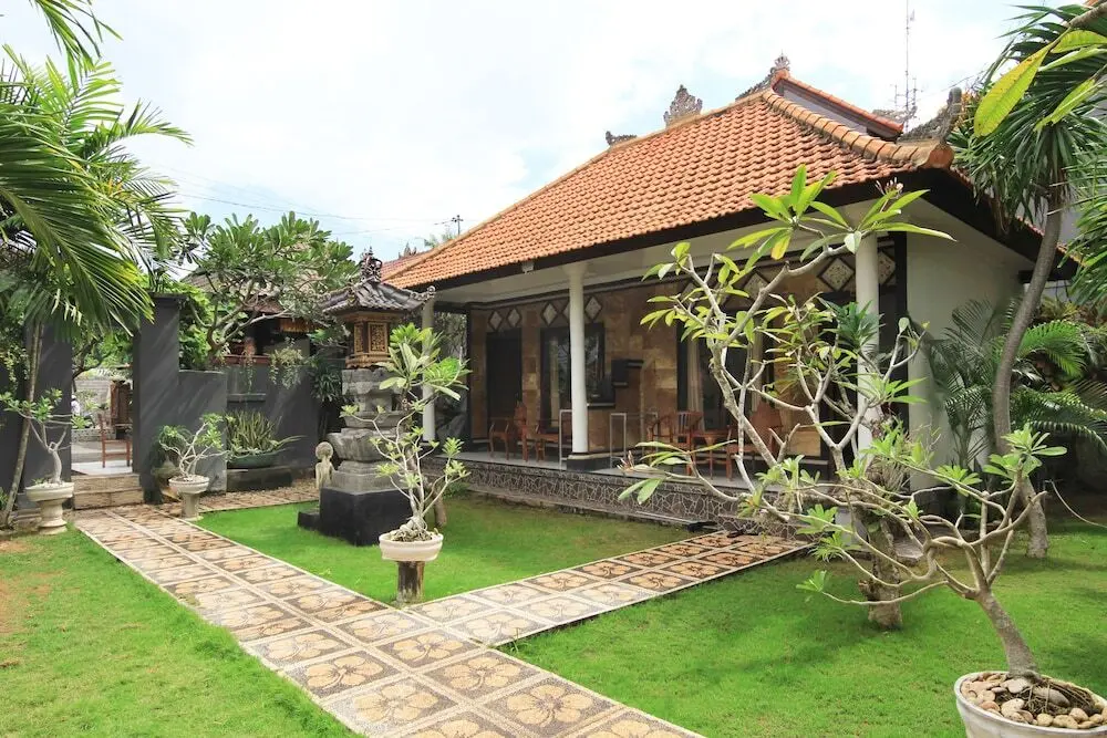 Лембонган-Айленд: Airy Nusa Lembongan Raya Jungut Batu Bali