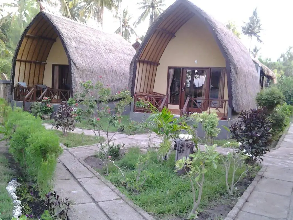 Гили Аир: Bollata Bintang Beach Hotel