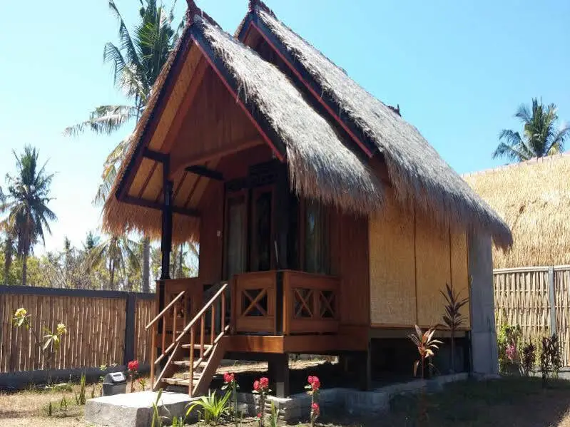 Гили Аир: Bollata Bintang Beach Hotel