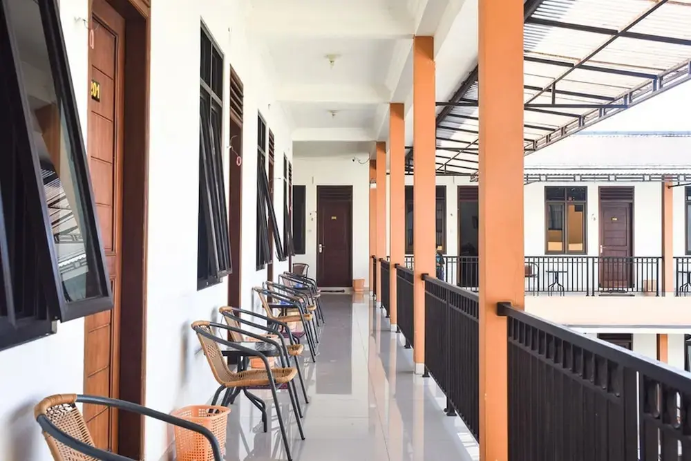 Вонособо: RedDoorz near Alun Alun Wonosobo
