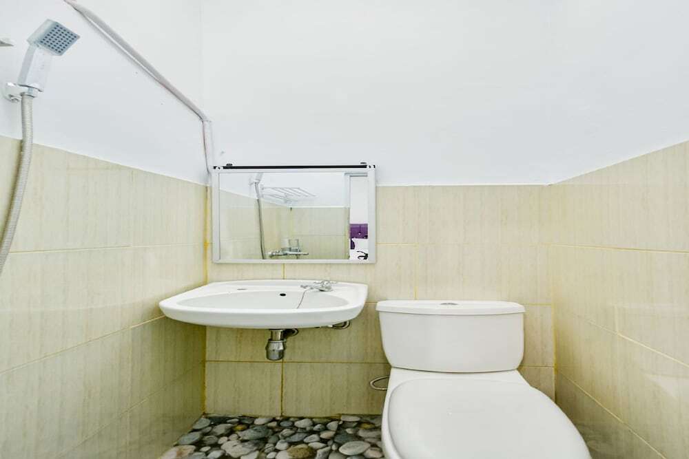 Медан: Vandolia Guest House RedPartner