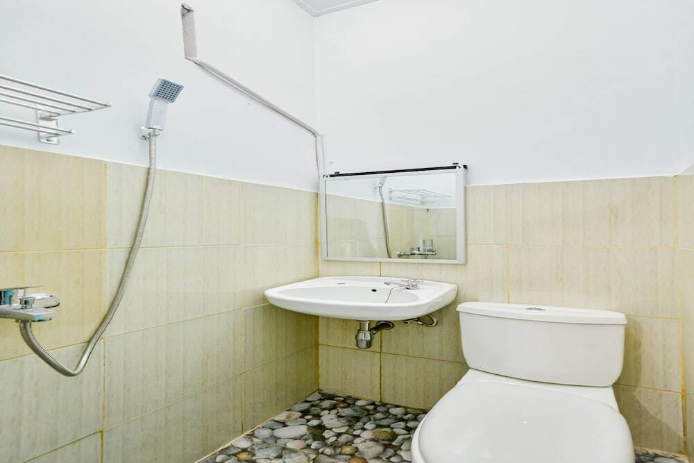Медан: Vandolia Guest House RedPartner