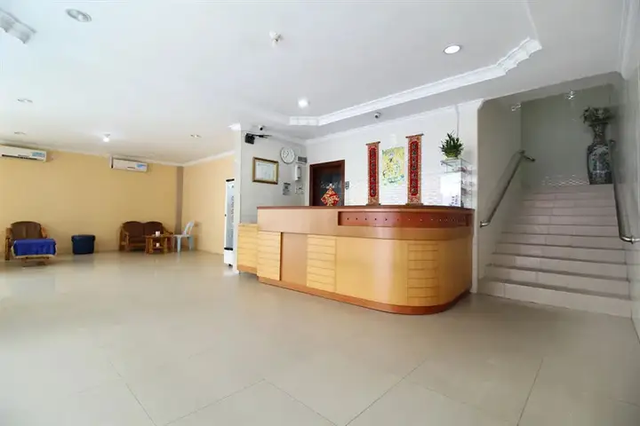 Батам: Airy Eco Nagoya Komplek Bumi Indah Blok Empat 42 Batam