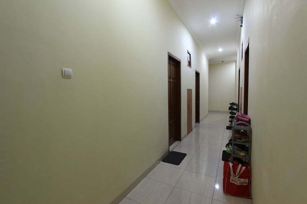 Депок: RedDoorz @ Jakal Bawah