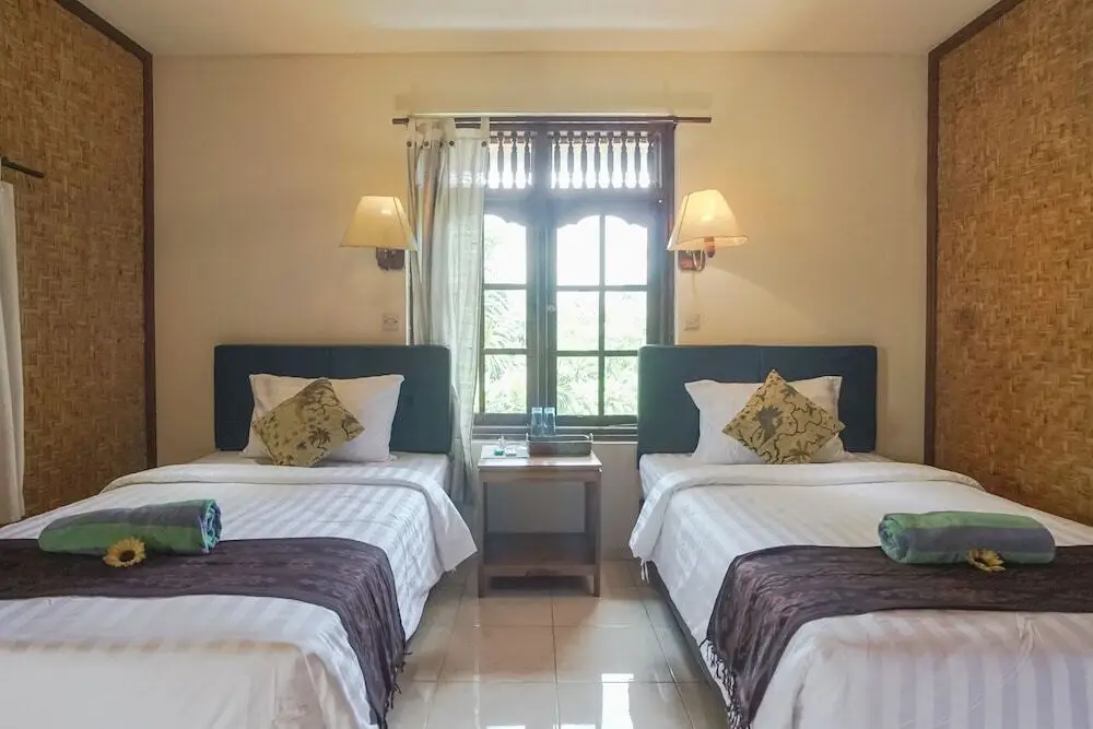 Убуд: Ubud City Hotel
