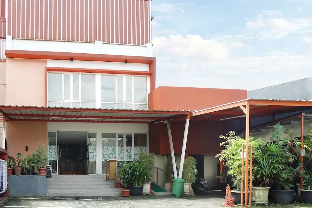 Airy Regol Lengkong Besar 145 Bandung — фото 1