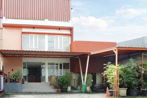 Airy Regol Lengkong Besar 145 Bandung — фото 1