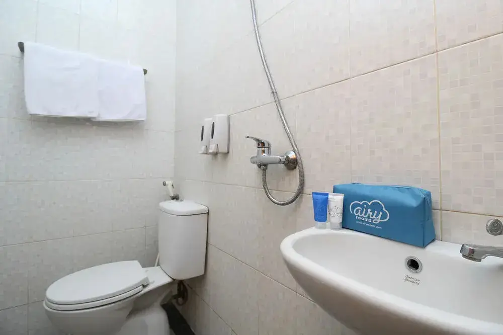 Макассар: Airy Panakkukang Boulevard Ruko Cempaka 27 Makassar