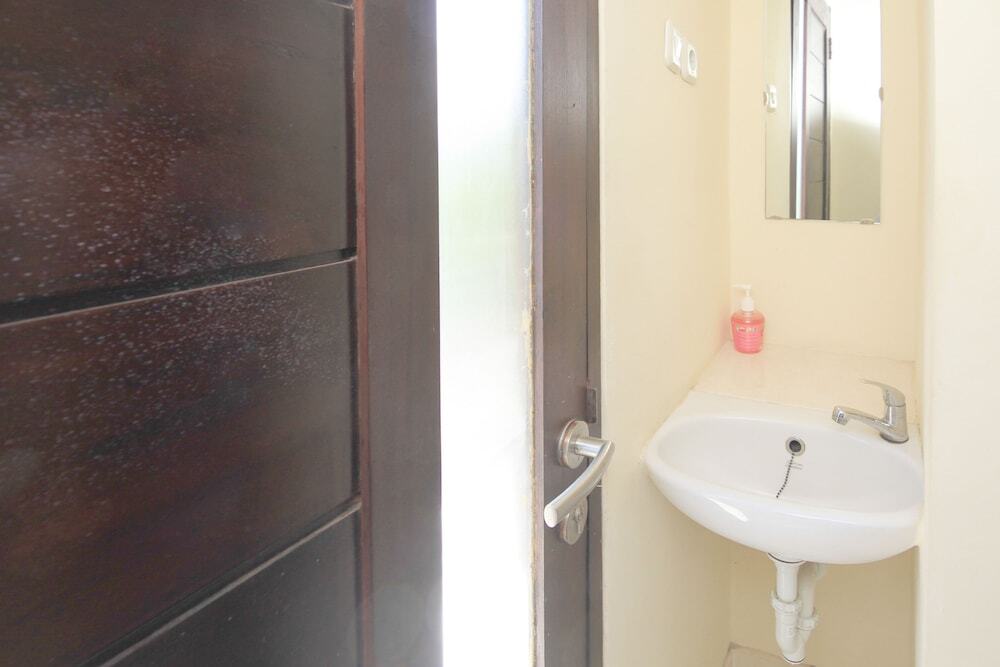 Джимбаран: Airy Jimbaran Taman Baruna Bougenville 1 Bali