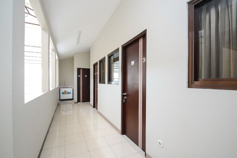 Семаранг: Airy Eco Miroto Seteran Serut Semarang