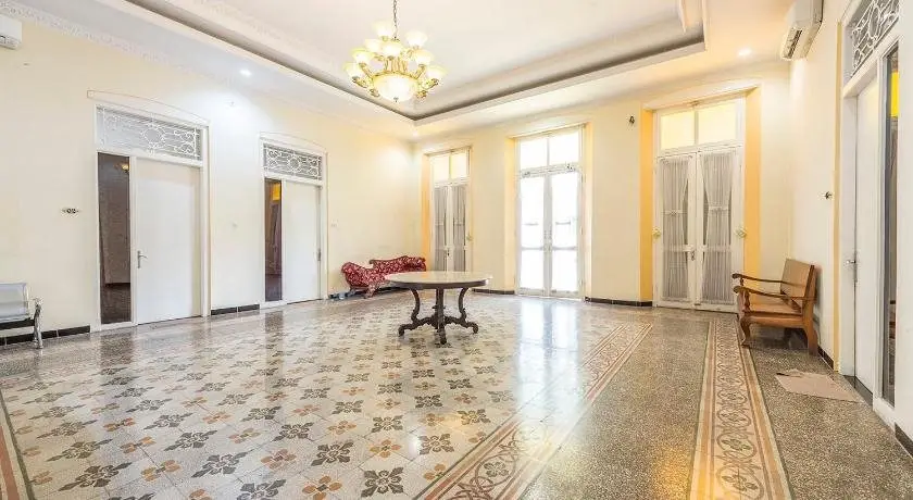 Семаранг: Airy Eco Semarang Timur Bangkong MT Haryono 854