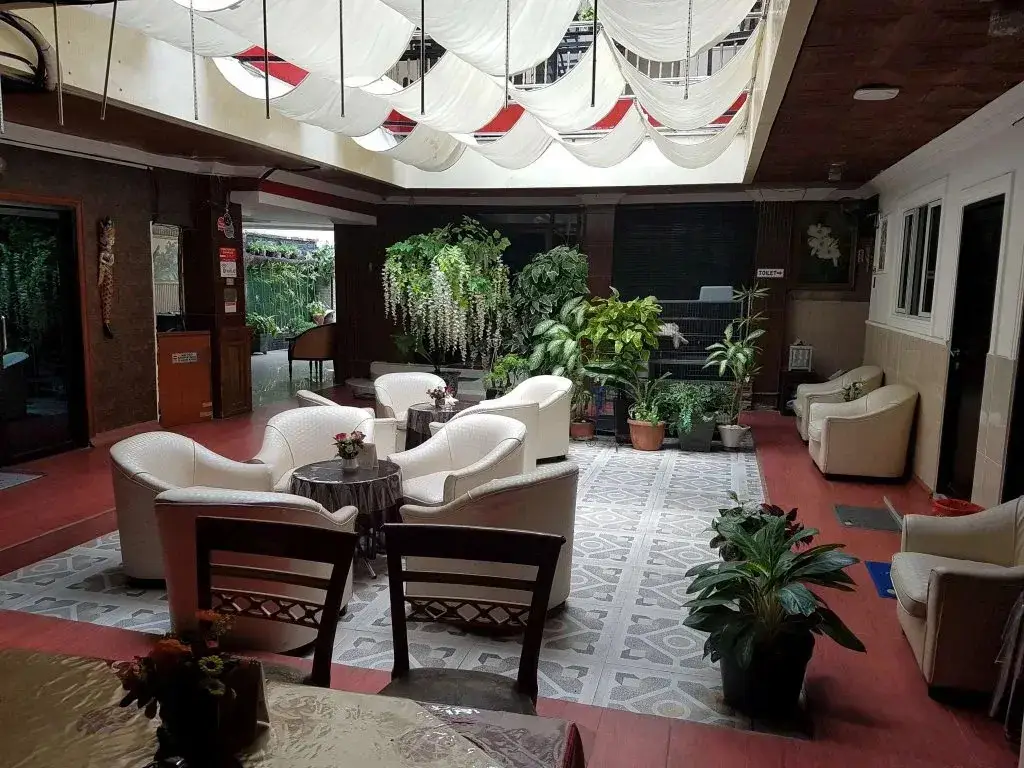 Джакарта: Hotel Karya