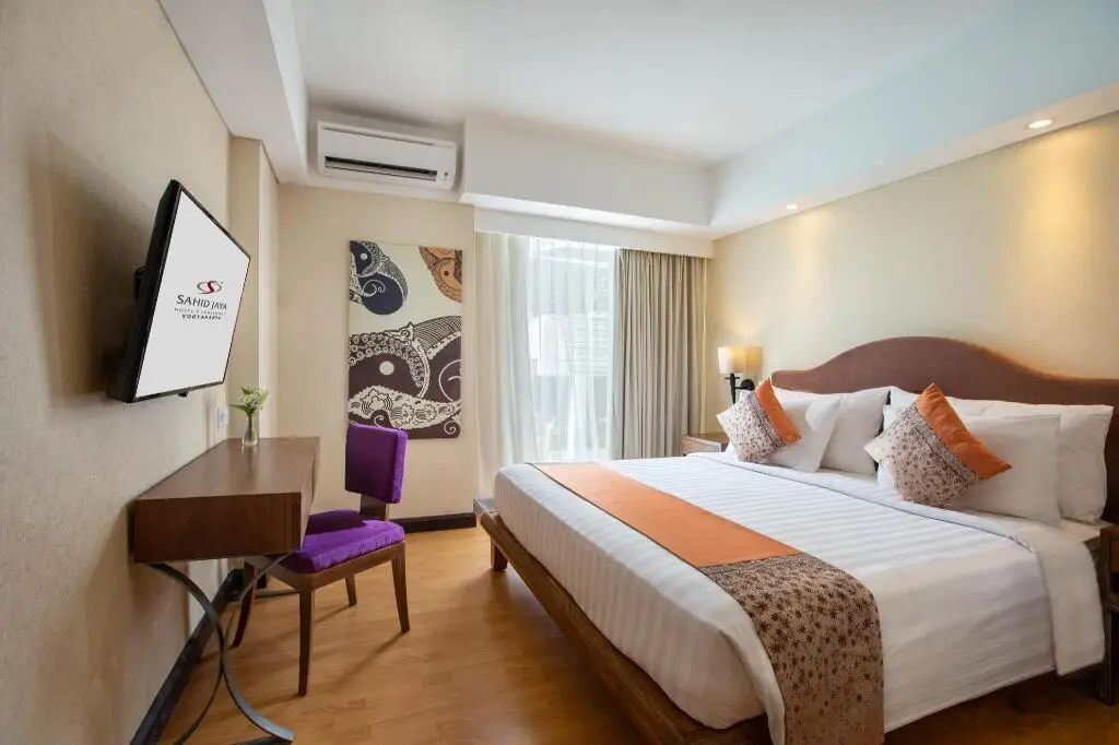 Депок: Sahid Raya Hotel & Convention