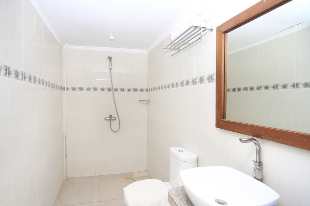 Лембонган-Айленд: Airy Nusa Lembongan Jungut Batu Village Bali