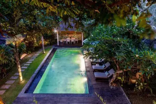 Чангу: The Retreat - Contemporary Balinese Style Close to Beach