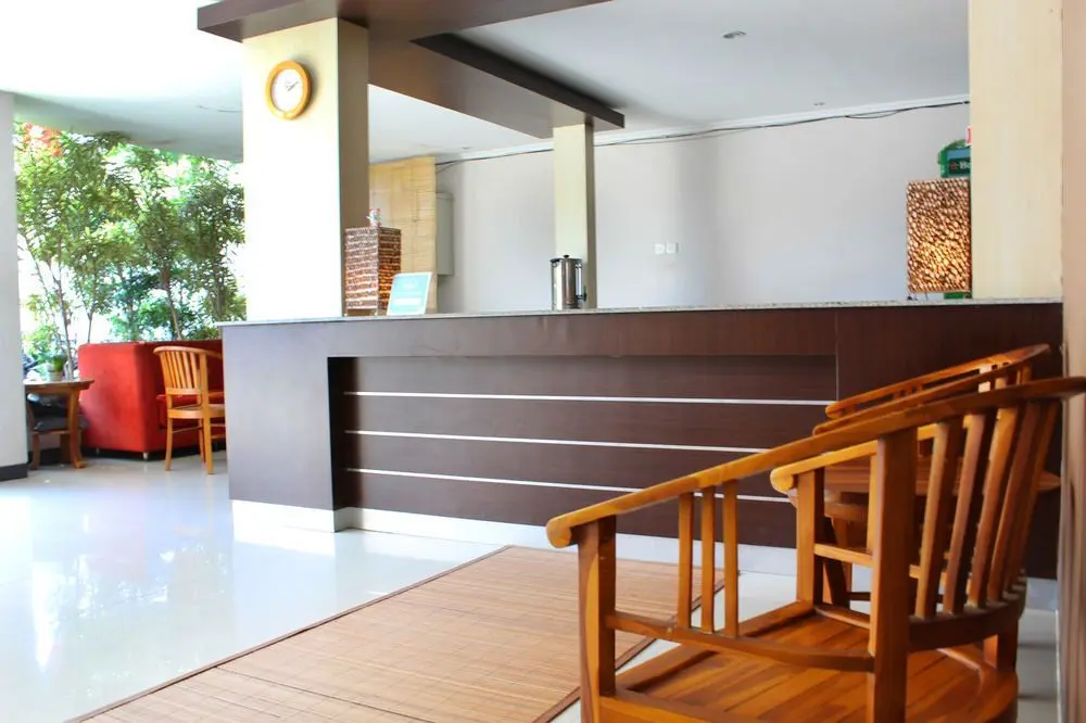 Кута: 艾里巴厘岛库塔丹帕沙西那库拉帖木儿 6 号酒店(Airy Denpasar Barat Nakula Timur 6 Kuta Bali)