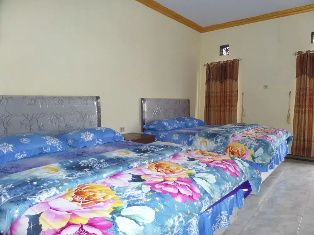 Надисари: Rahayu Hotel