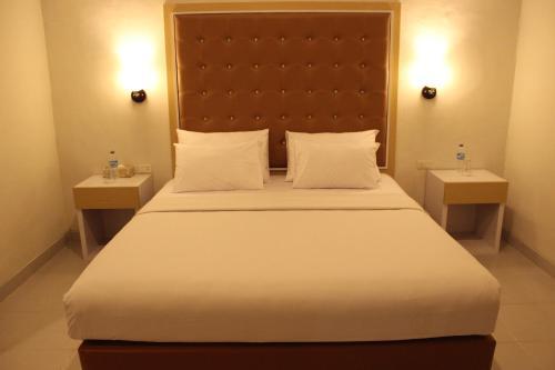 Сунгайлиате: 派松娜湾酒店(Pesona Bay Hotel)