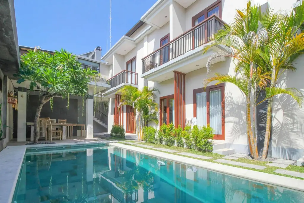 Кута: 艾里巴厘岛水明漾库提一段甘皮桑库塔酒店(Airy Seminyak Kunthi Satu Gang Pisang Kuta Bali)
