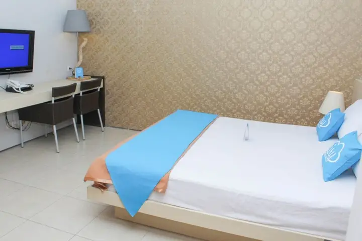 Сурабая: Airy Wijaya Kusuma Dukuh Kupang Timur 20 Surabaya