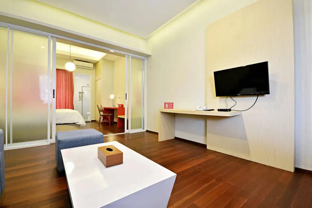 Джакарта: ZEN Premium Kemang Pejaten
