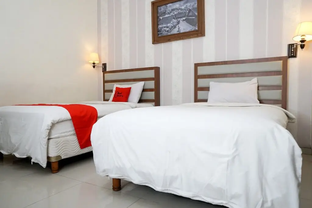Бандунг: RedDoorz near Gedung Sate