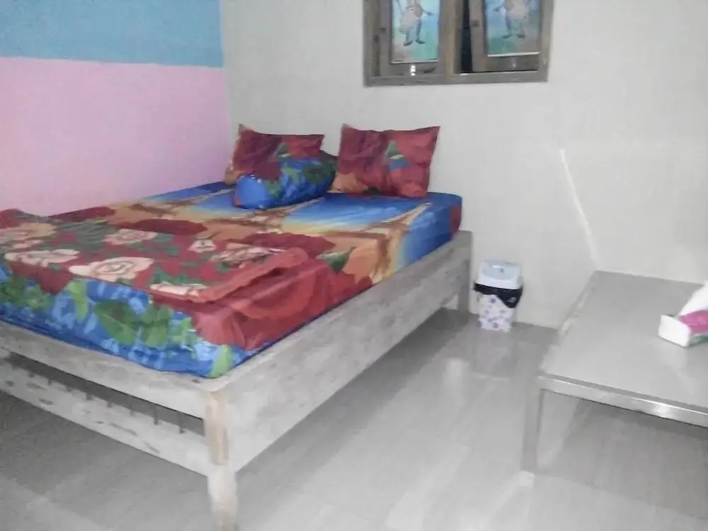 Остров Менджанган: Yunior Guesthouse