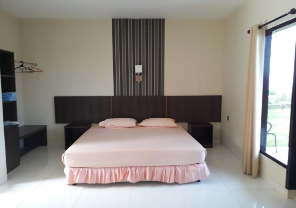 Паре-Паре: BUKIT KENARI Hotel & Restaurant