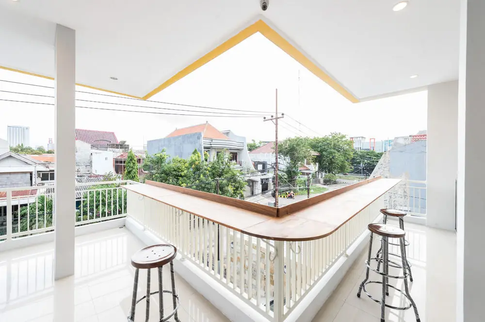 Сурабая: 艾里泗水索诺威杰南古邦新一段 140 号酒店(Airy Sonokwijenan Kupang Baru Satu 140 Surabaya)