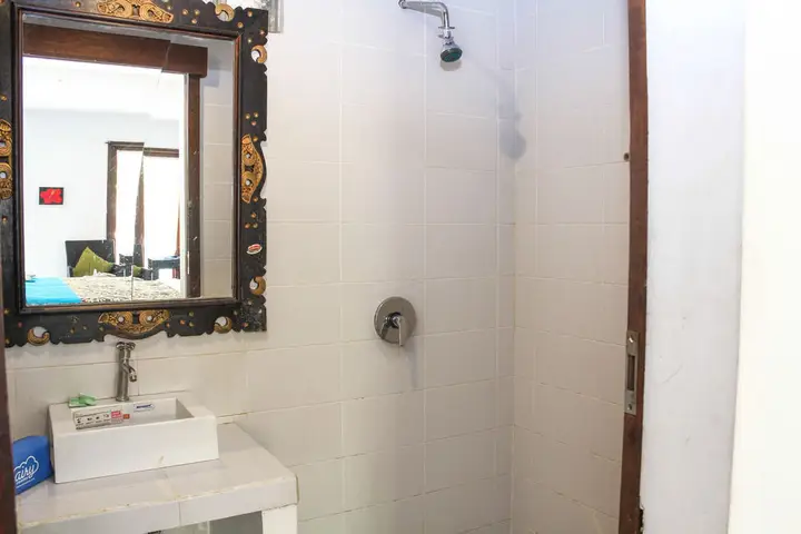 Денпасар: 艾里巴厘岛潘泰瑟玛望库苏马纱丽5号酒店(Airy Eco Sanur Pantai Semawang Kusumasari 5 Bali)