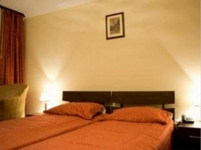 Медан: Condominium Danau Toba Hotel