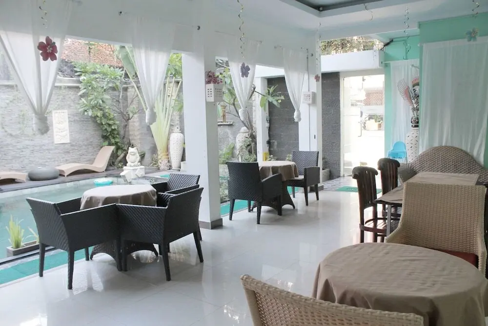 Кута: Airy Kuta Kartika Plaza Samudra 55 Bali