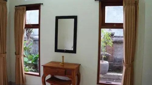 Убуд: Utari House