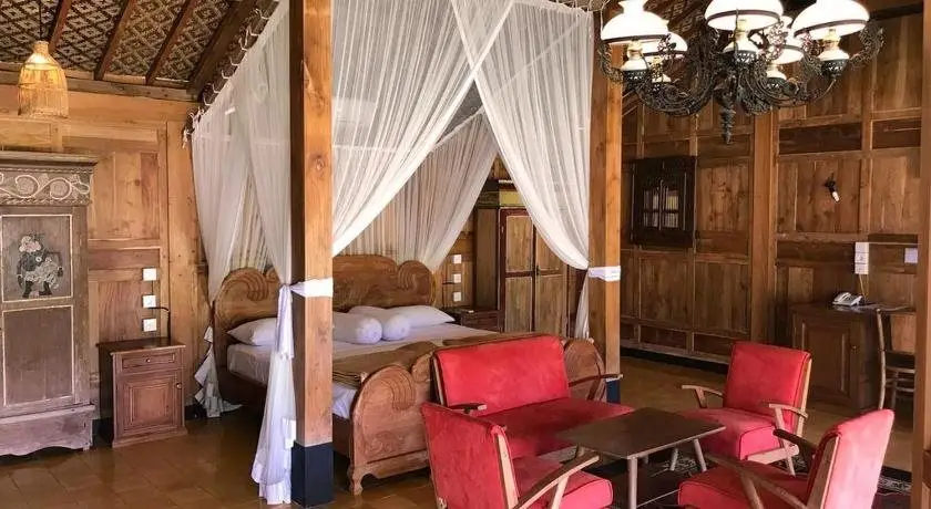 Пакитан: Limasan Village