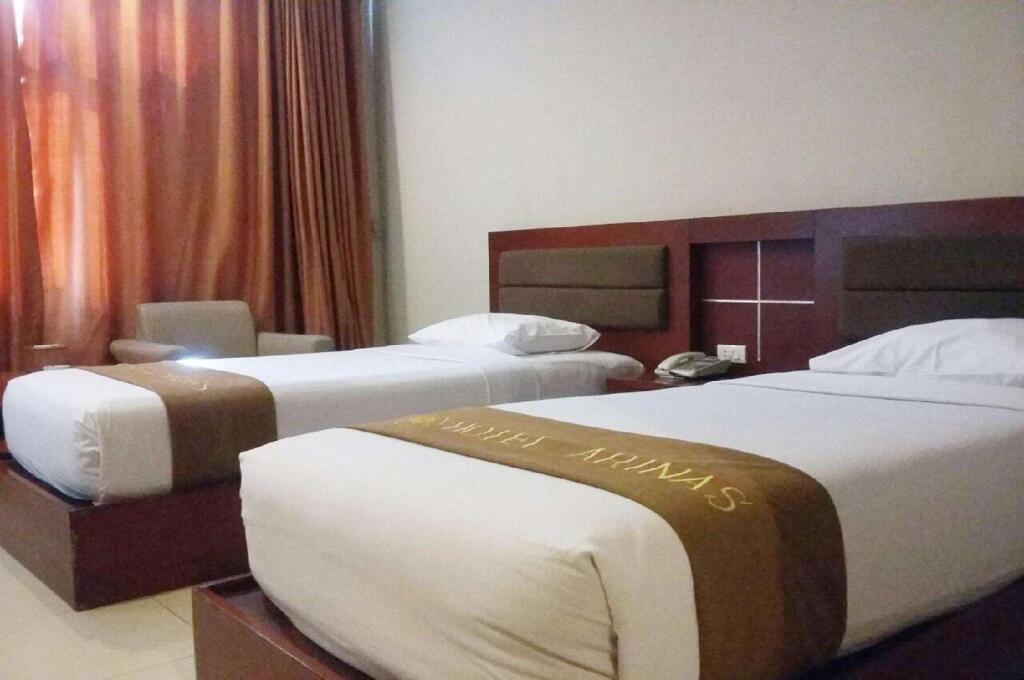Бандар-Лампунг: Hotel Arinas
