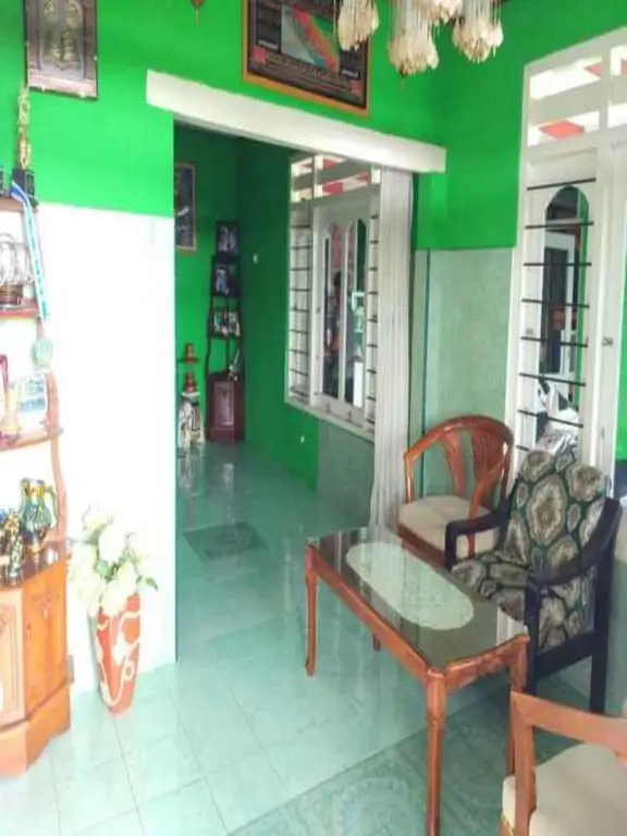 Баньюванги: Anggun Homestay - Hostel