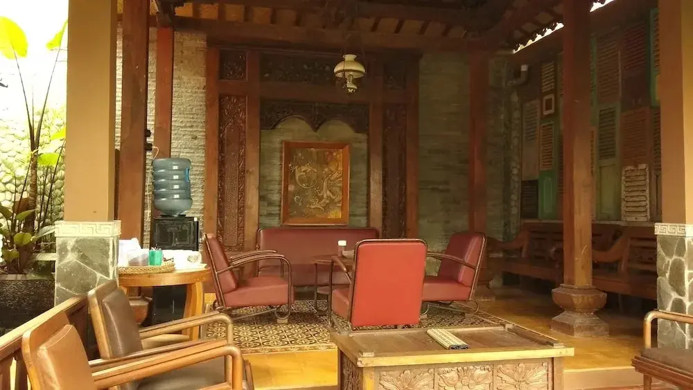 Севон: Bedhot Homestay