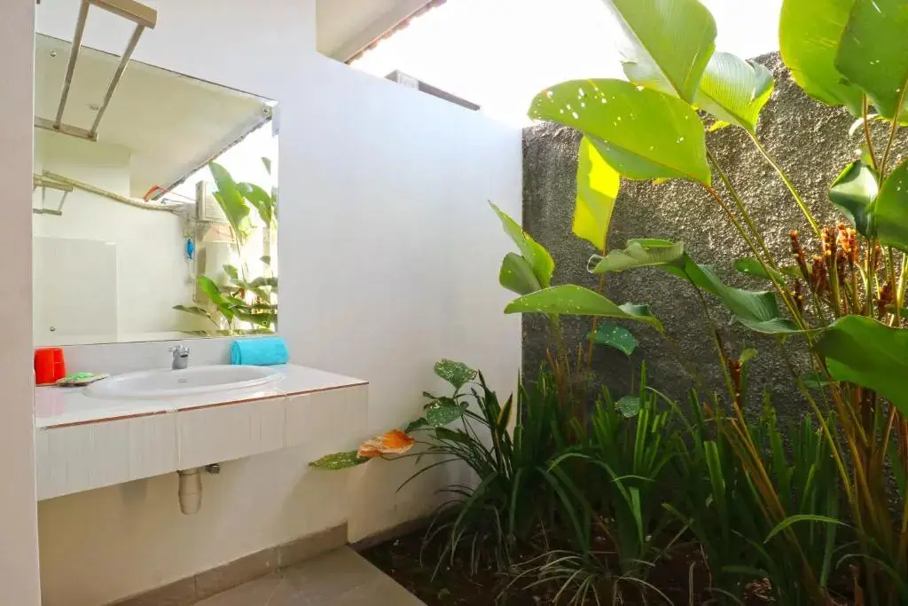 Переренан: Pererenan Nengah Guest House by ZUZU