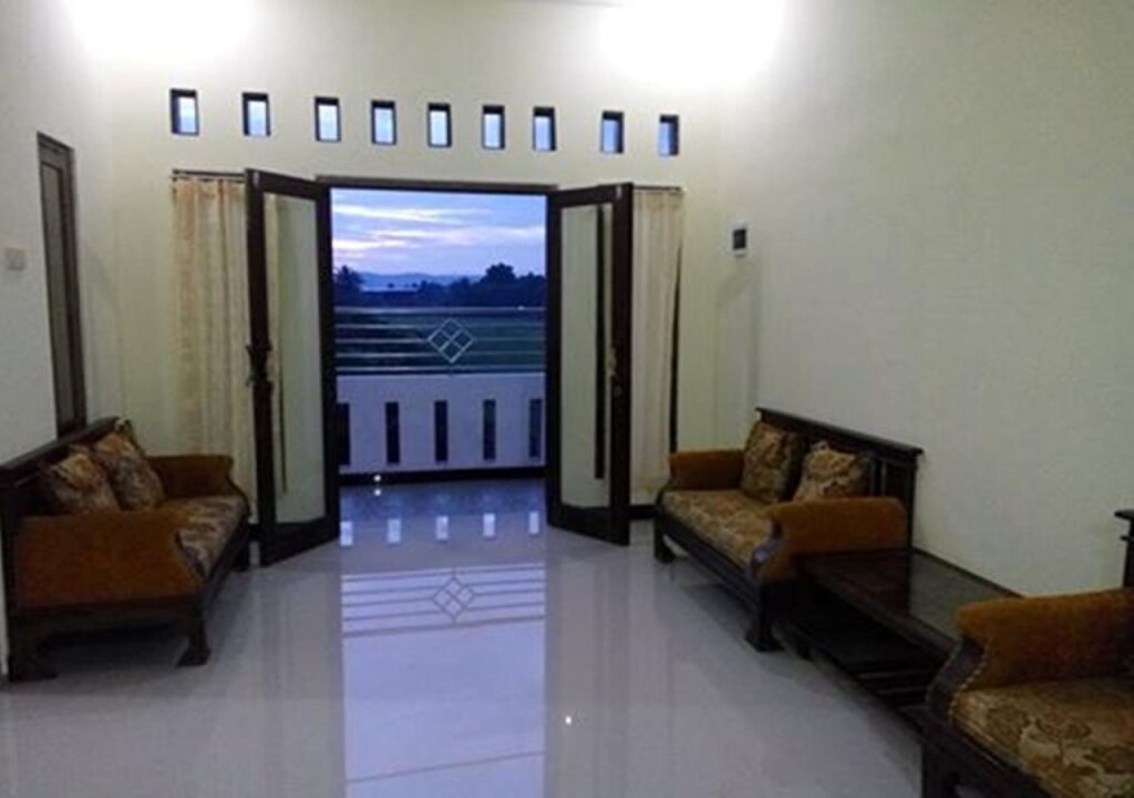 Севон: Suwuk Homestay