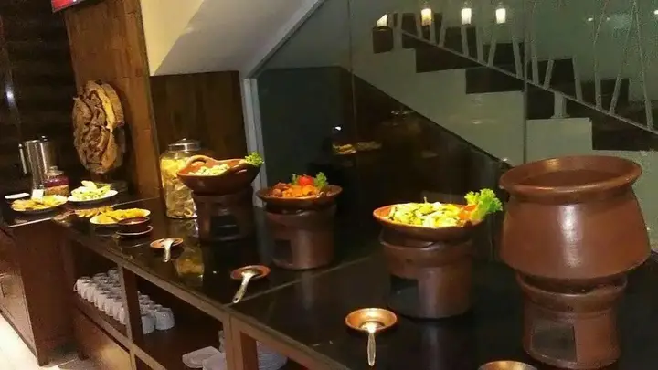 Батуретно: Hotel Adilla Syariah Ambarukmo