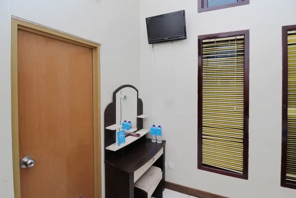 Горонтало: Airy Kota Timur HB Jassin 533 Gorontalo