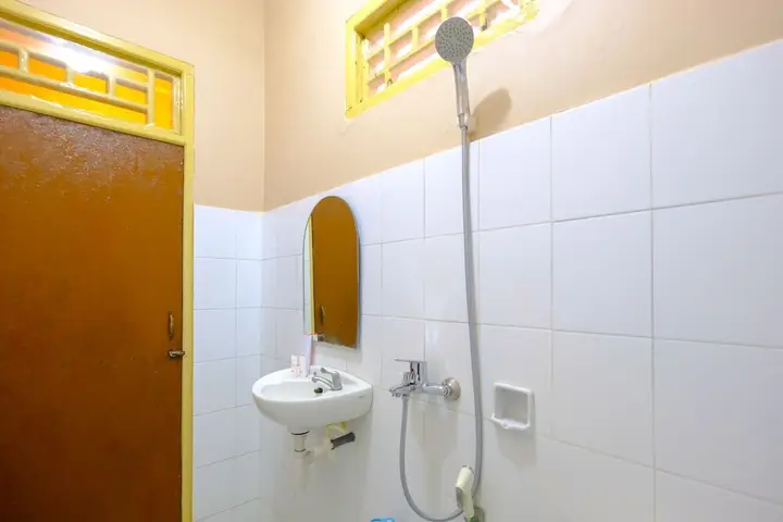 Гили Траванган: OYO 2292 Pondok Lita